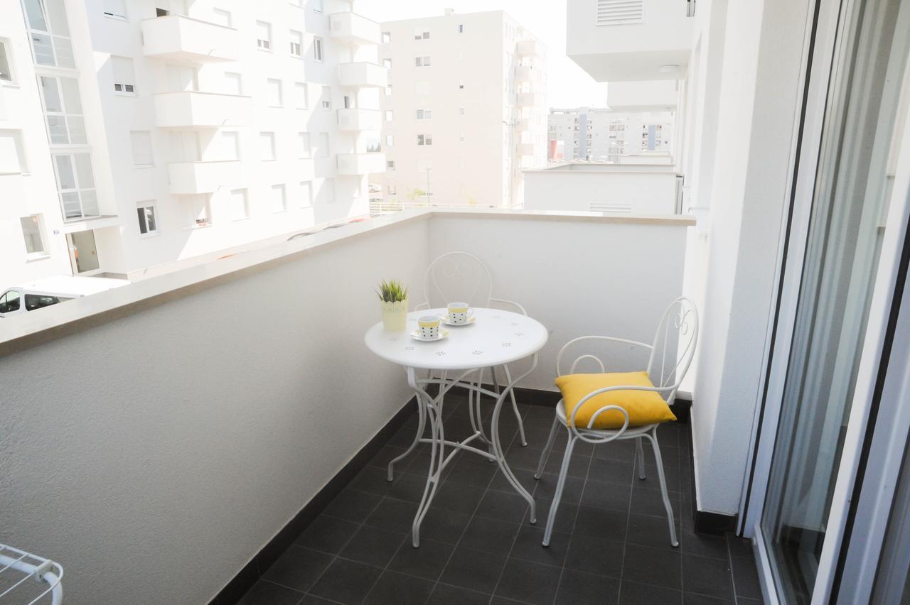 Golden Gate Apartment ซาดาร์ ภายนอก รูปภาพ