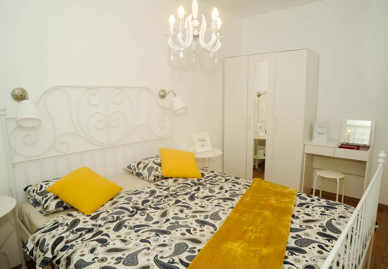 Golden Gate Apartment ซาดาร์ ภายนอก รูปภาพ